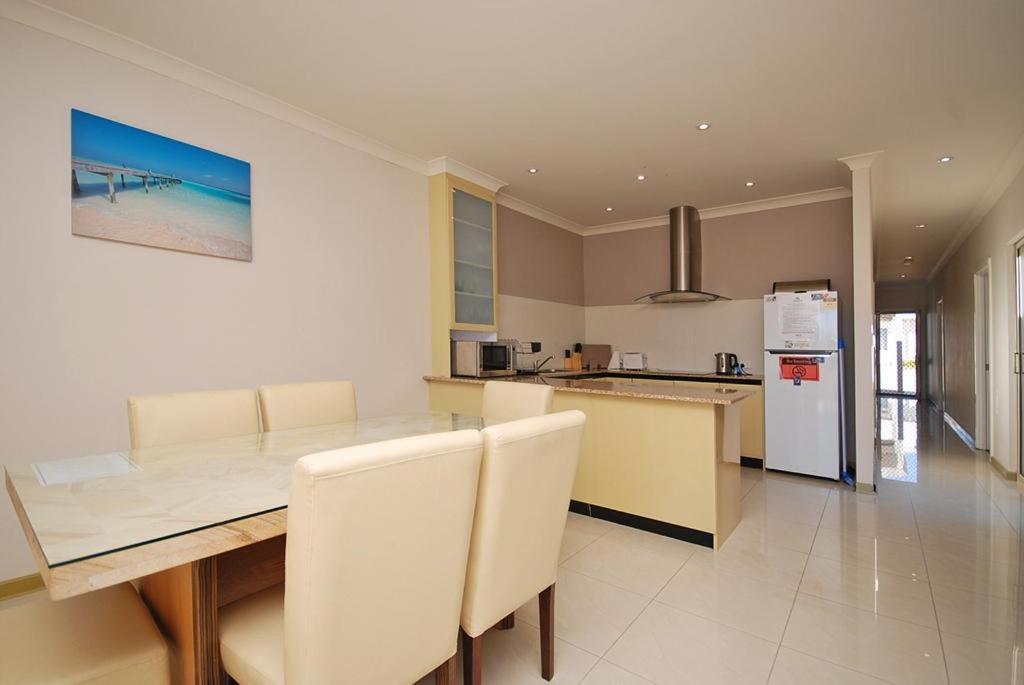 Ocean Breeze Villa Jurien Bay Kültér fotó